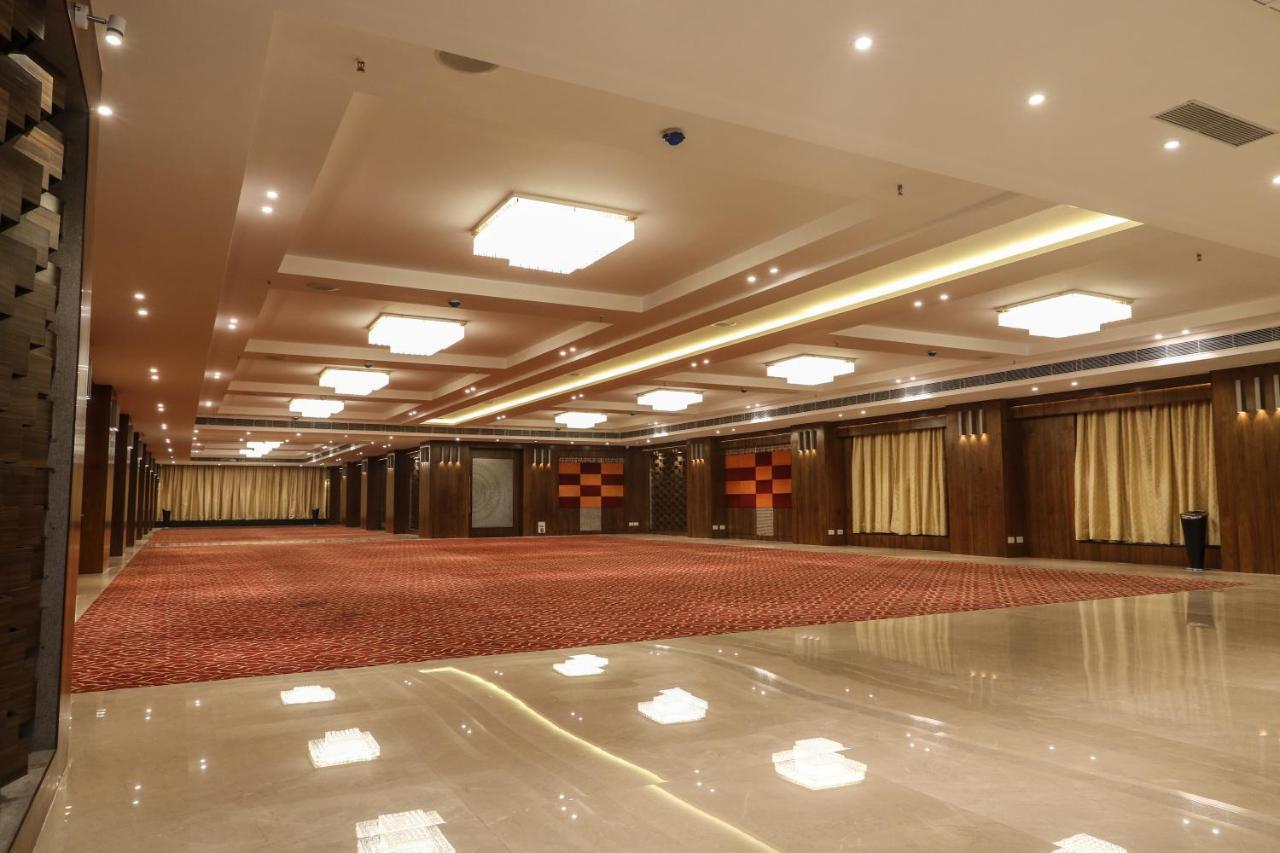 The Grand Asansol Hotel Kültér fotó
