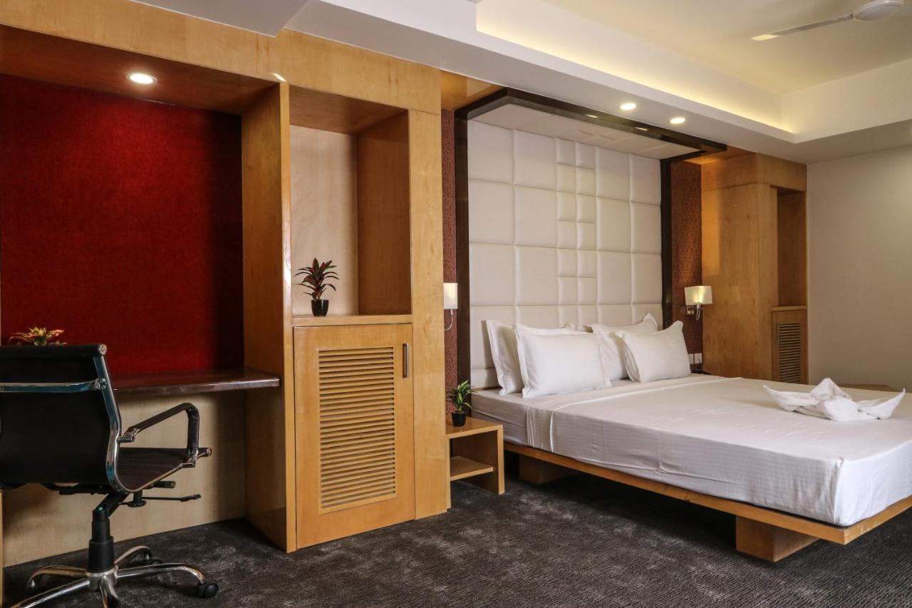 The Grand Asansol Hotel Kültér fotó