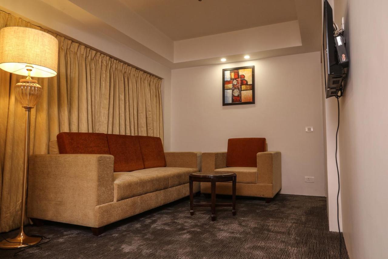The Grand Asansol Hotel Kültér fotó