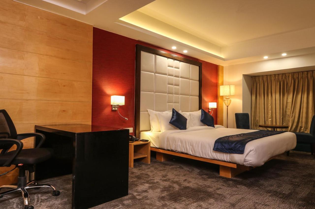 The Grand Asansol Hotel Kültér fotó