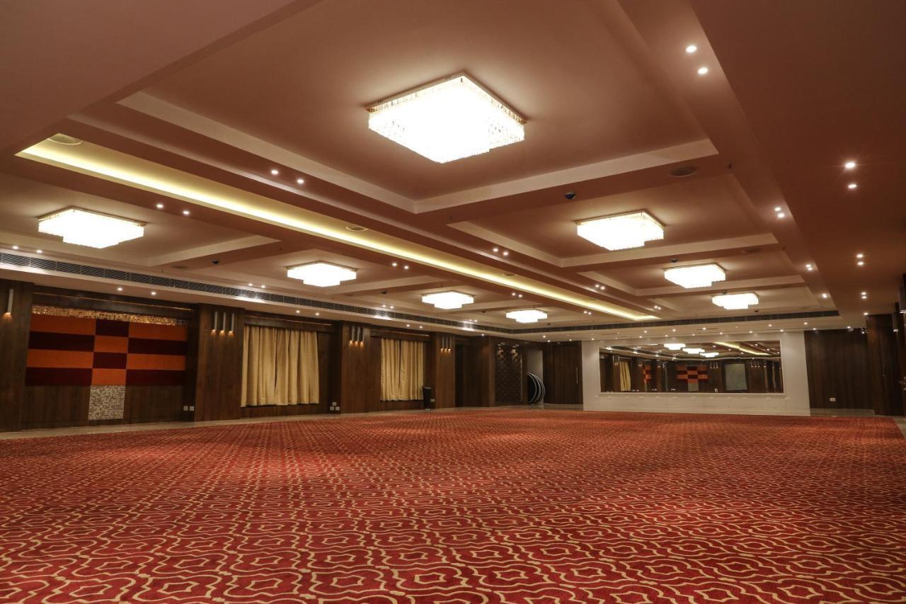 The Grand Asansol Hotel Kültér fotó