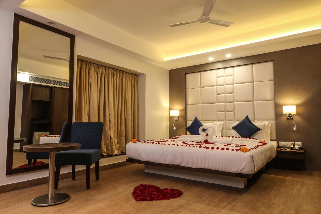 The Grand Asansol Hotel Kültér fotó